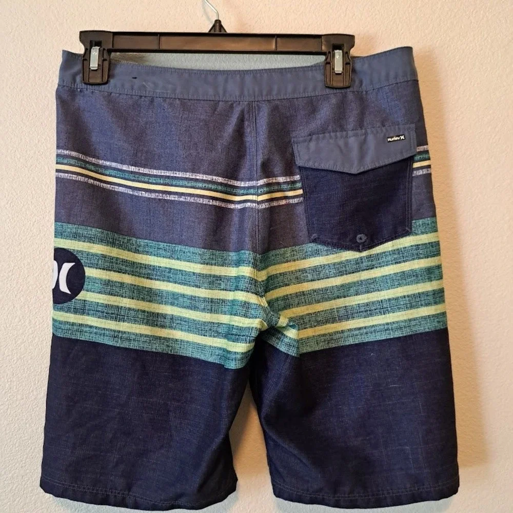 Hurley Boys Size 16 Board Shorts Blue Teal Striped‎ Swim Trunks